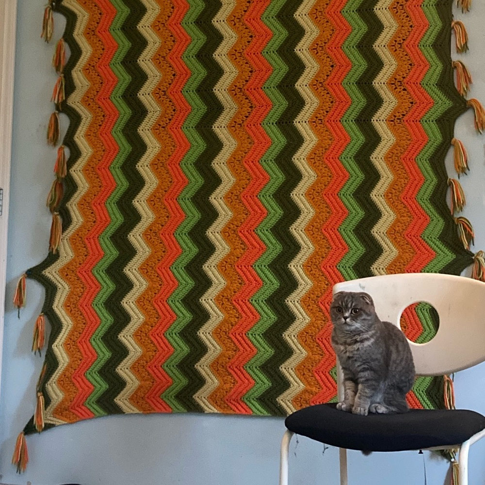 Knitted blanket. (On vaca, I’ll add more photos later) :)